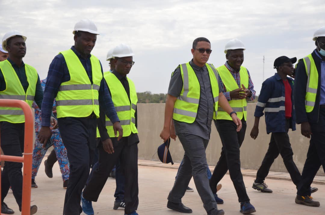 Le Haut-commissaire, Mohamed Abdel Vetah visite les ouvrages hydroélectriques de l’OMVS